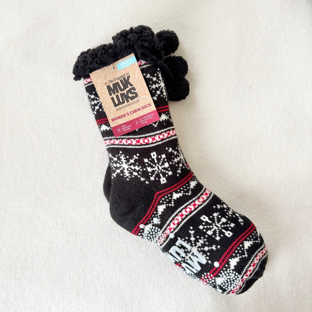 Muk Luks Black Snowflake Socks Fuzzy Cabin Slipper Socks Fair Isle Size S/M